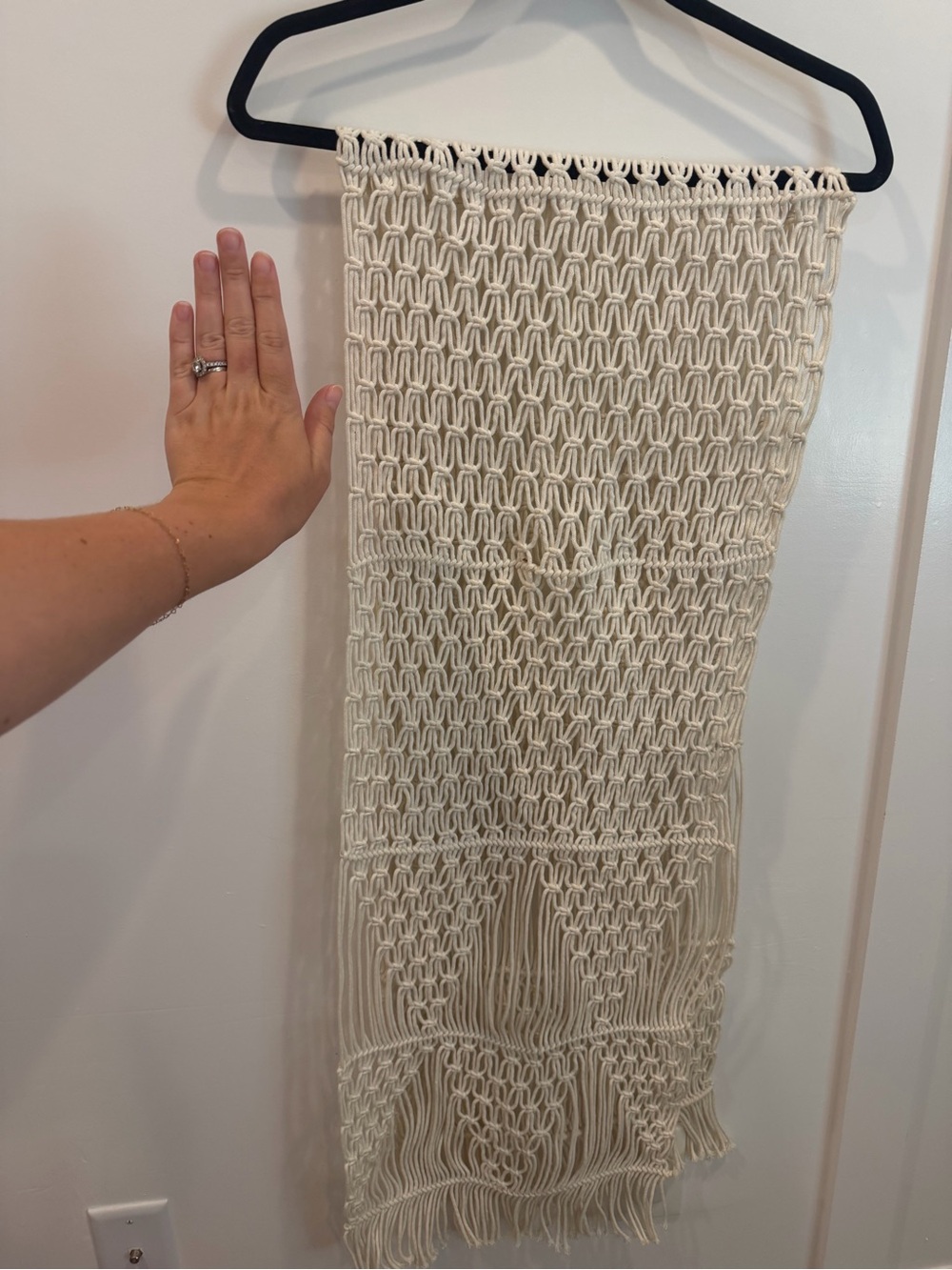 Cream Macrame Table Runner - Picture 2 of 3